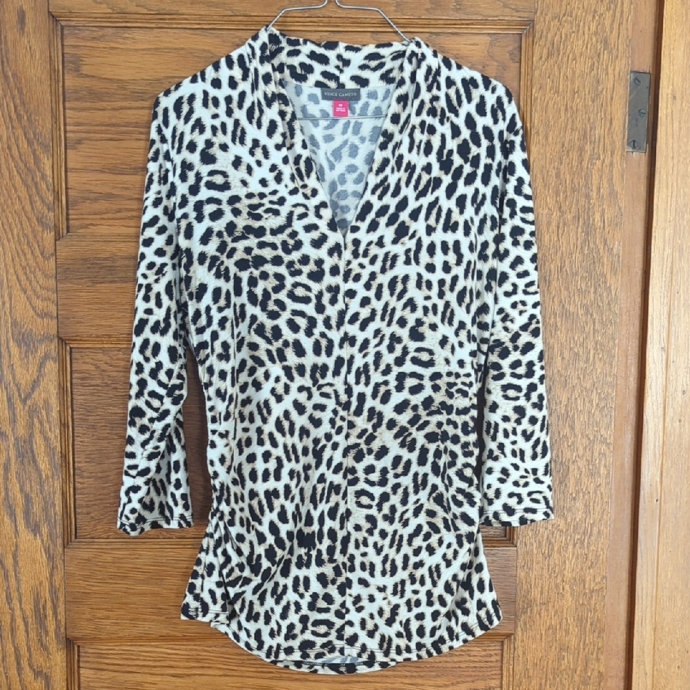 Vince Camuto Ruched Side Deep V Neck 3/4 Sleeve Business Casual Top Cheetah M